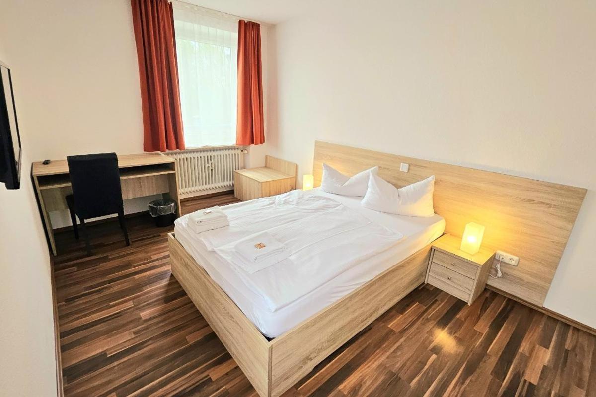 Krone 3* Königsbrunn