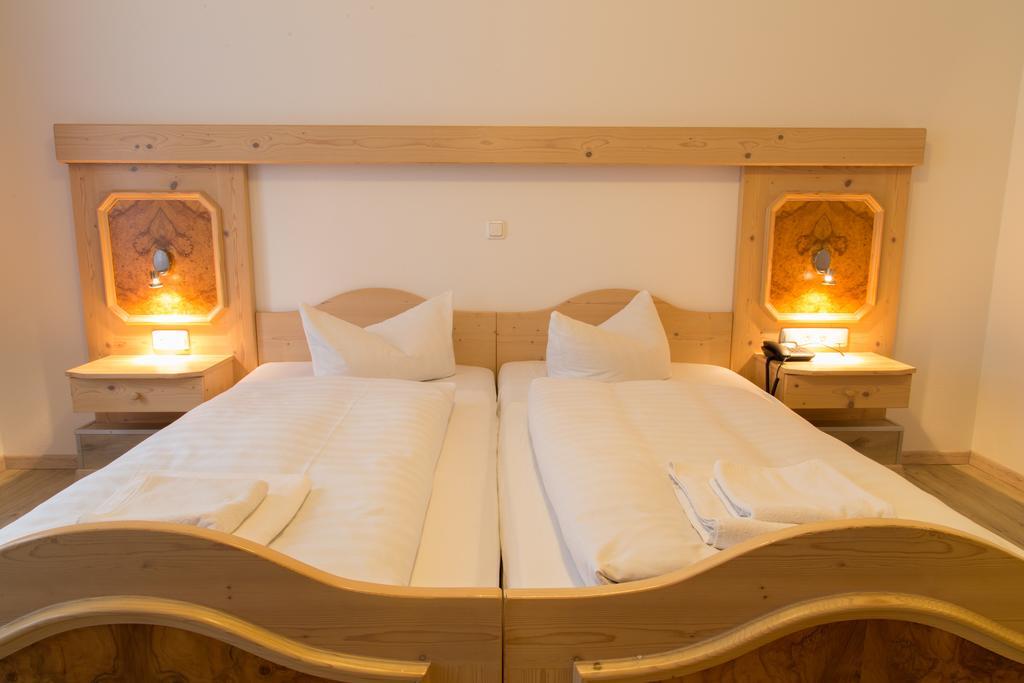 Krone Hotel Königsbrunn
